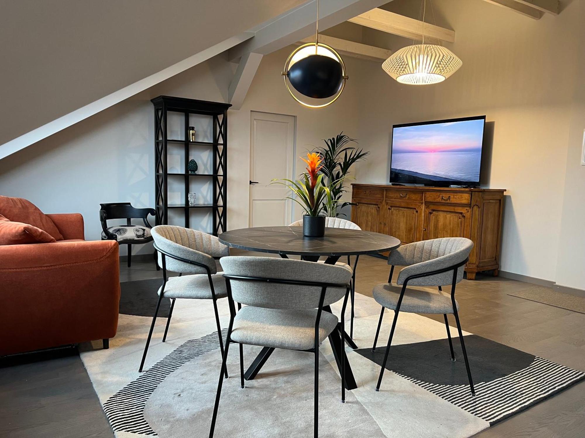 Old Town Panorama Apartment